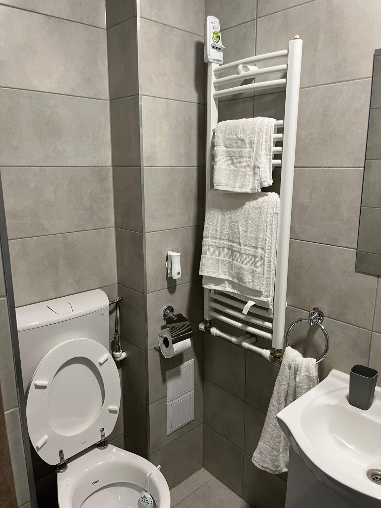 Ceronav Studio Galaţi Exteriör bild